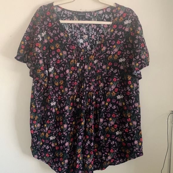 torrid Tops - Torrid floral short sleeve top plus size 2x